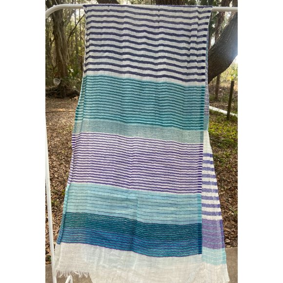 Coldwater Creek thin wool Scarf purple and green - Picture 3 of 5